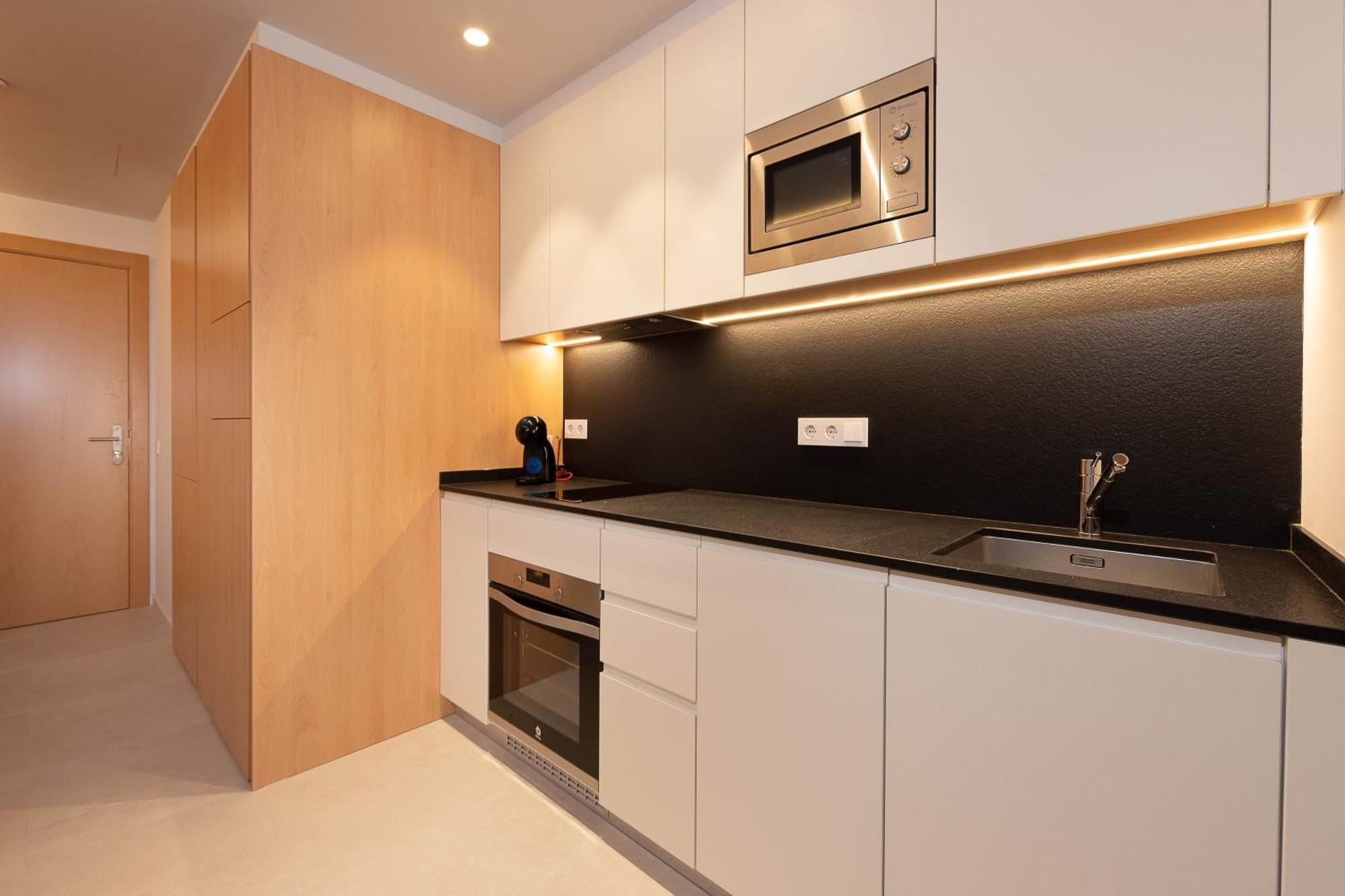 C&C Apartments Figueres  Buitenkant foto