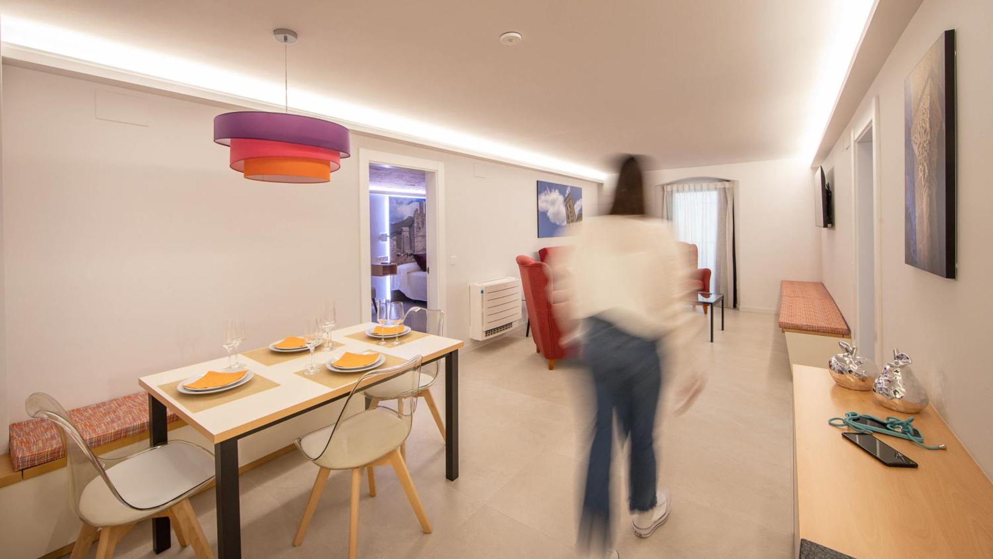 C&C Apartments Figueres  Buitenkant foto