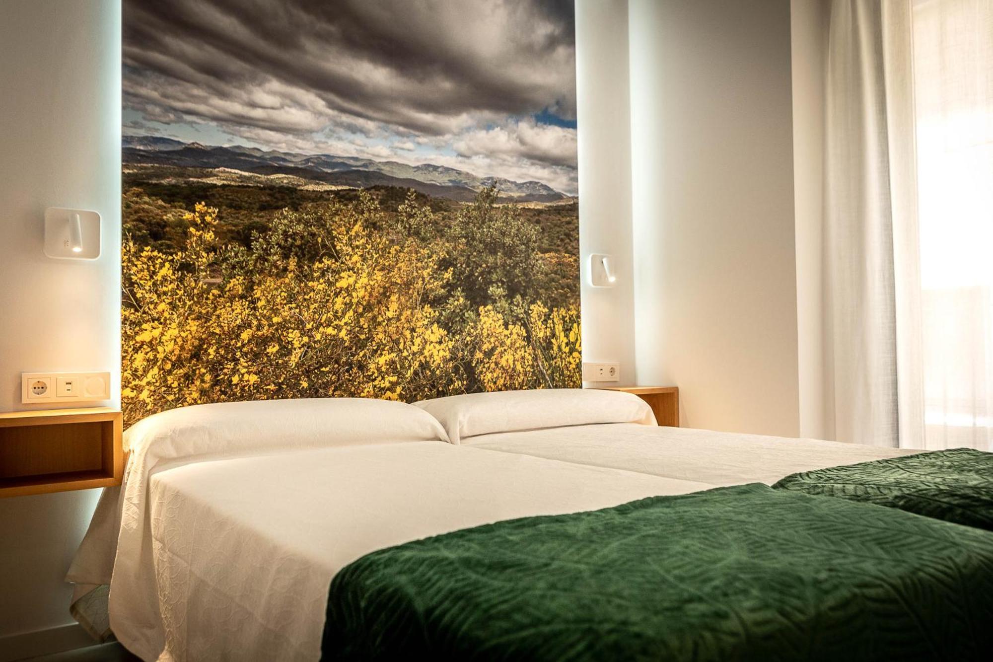 C&C Apartments Figueres  Buitenkant foto