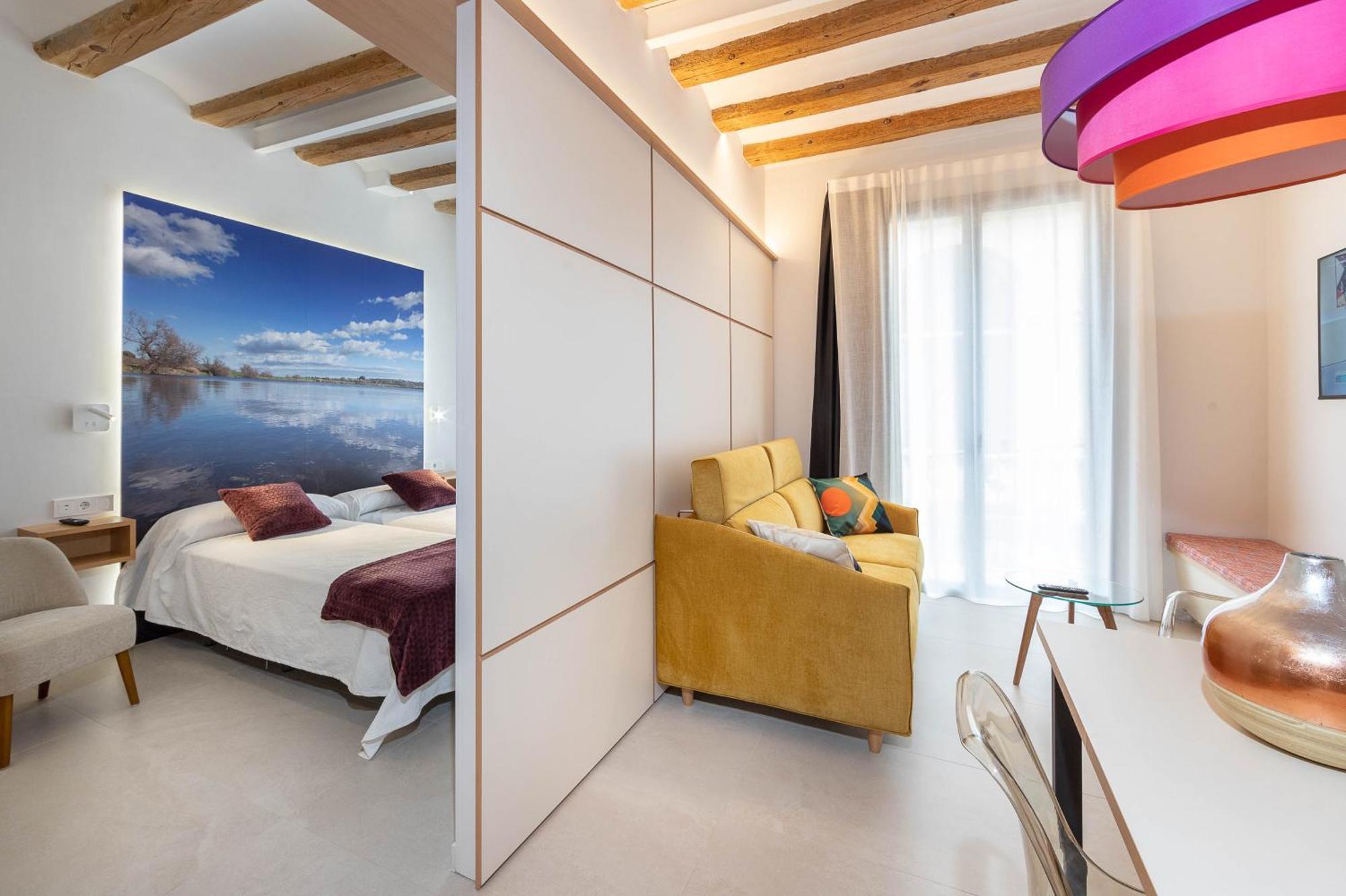 C&C Apartments Figueres  Buitenkant foto
