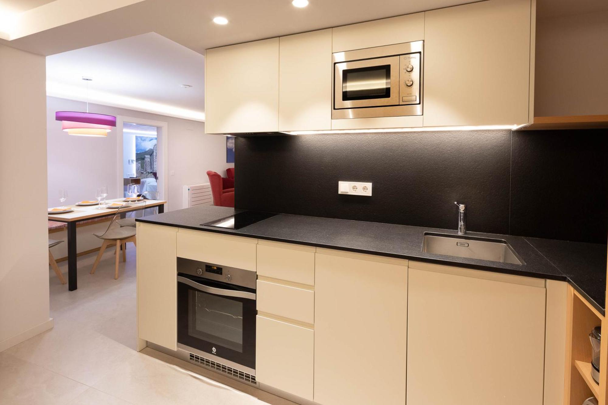 C&C Apartments Figueres  Buitenkant foto